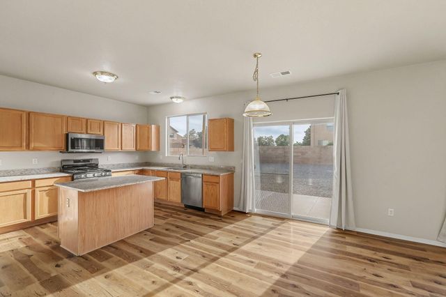 1436 Danzante Drive SE, Rio Rancho, NM 87124