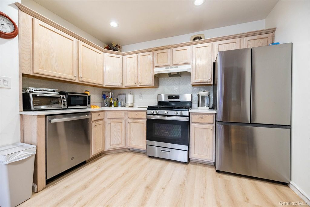 717 Spring Lake Drive, Middle Island, NY 11953 — photo 5