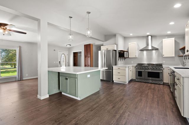 292 S 725 W, Hebron, IN 46341