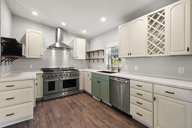 292 S 725 W, Hebron, IN 46341