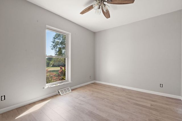 292 S 725 W, Hebron, IN 46341