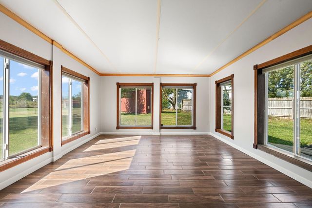 292 S 725 W, Hebron, IN 46341