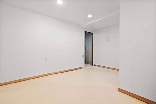 292 S 725 W, Hebron, IN 46341