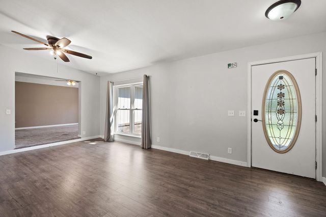 292 S 725 W, Hebron, IN 46341