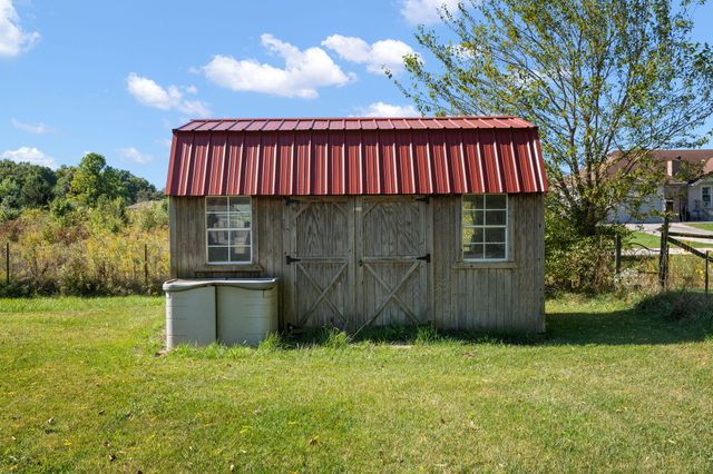 292 S 725 W, Hebron, IN 46341