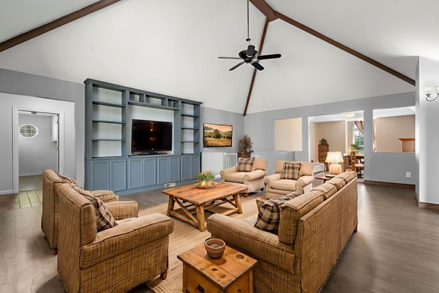 292 S 725 W, Hebron, IN 46341