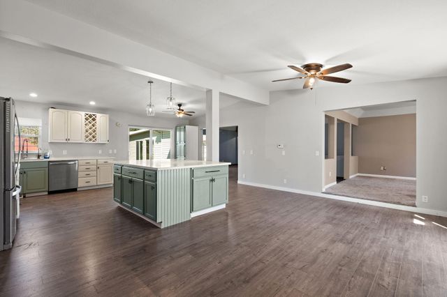 292 S 725 W, Hebron, IN 46341