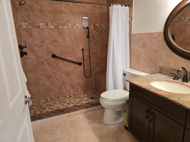 121 Lake Gloria Drive, West Palm Beach, FL 33411