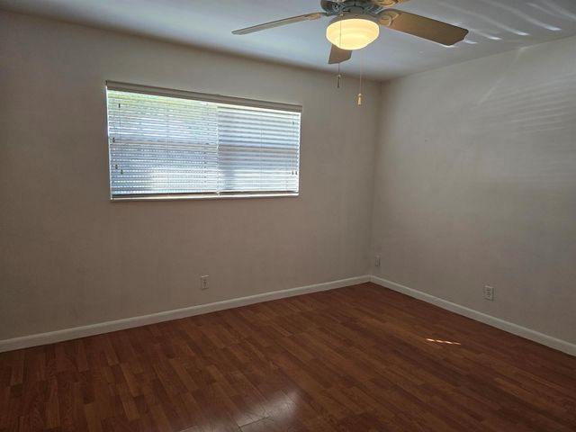 121 Lake Gloria Drive, West Palm Beach, FL 33411