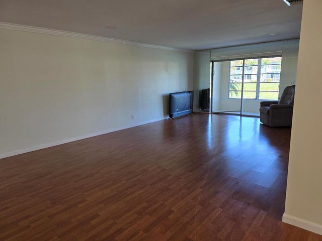121 Lake Gloria Drive, West Palm Beach, FL 33411