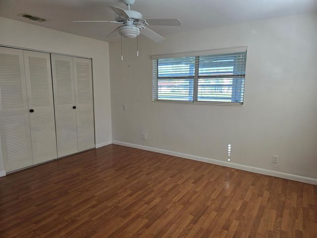 121 Lake Gloria Drive, West Palm Beach, FL 33411