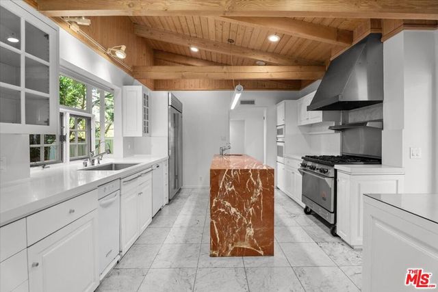 4031 Hollyline Avenue, Sherman Oaks, CA 91423