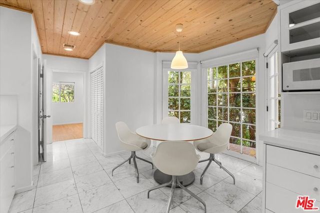 4031 Hollyline Avenue, Sherman Oaks, CA 91423