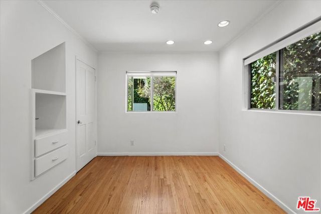 4031 Hollyline Avenue, Sherman Oaks, CA 91423