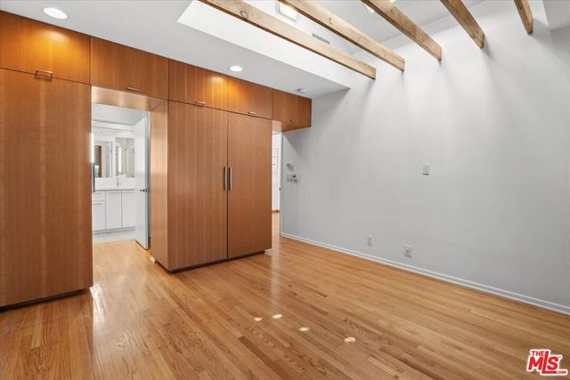 4031 Hollyline Avenue, Sherman Oaks, CA 91423