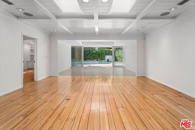 4031 Hollyline Avenue, Sherman Oaks, CA 91423