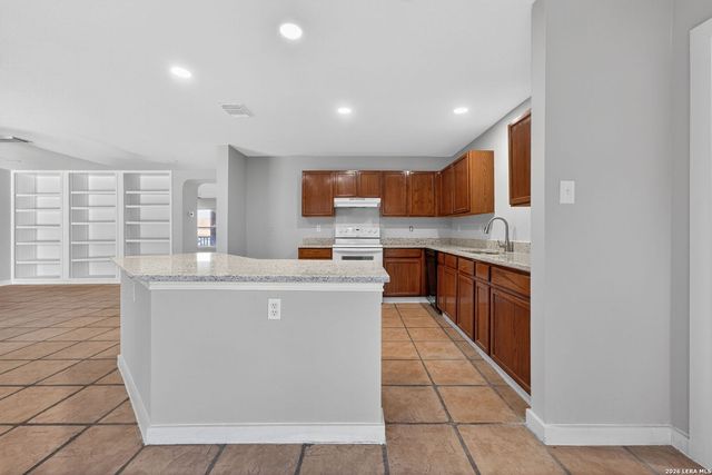 7607 Montford, Converse, TX 78109