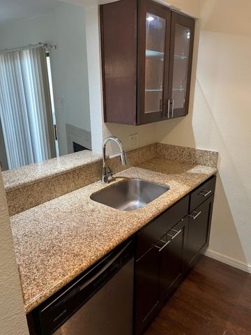 8180 Lemmon Avenue 204, Dallas, TX 75209