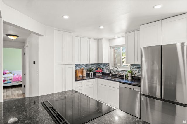 3786 W FAIRMOUNT CIR, West Jordan, UT 84084