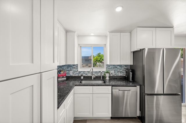 3786 W FAIRMOUNT CIR, West Jordan, UT 84084