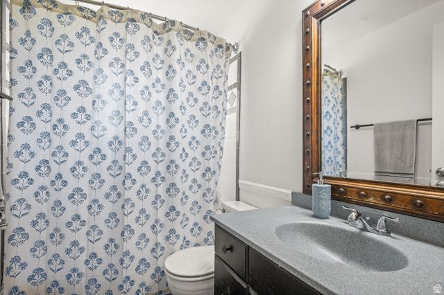 3786 W FAIRMOUNT CIR, West Jordan, UT 84084