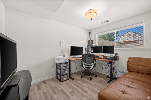 3786 W FAIRMOUNT CIR, West Jordan, UT 84084
