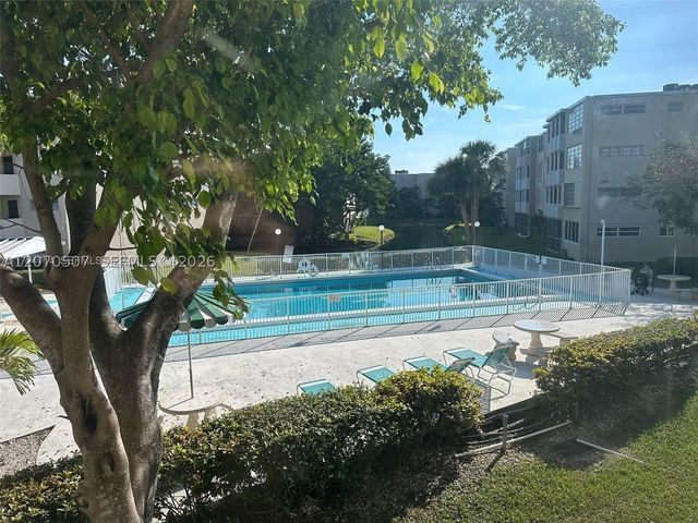 1680 NE 191st St 209-2, Miami, FL 33179