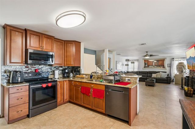 1411 CLARKS SUMMIT COURT, Orlando, FL 32828