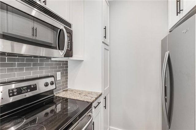 216 Semel NW Circle 355, Atlanta, GA 30309