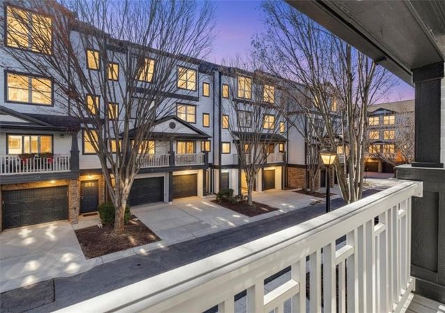 216 Semel NW Circle 355, Atlanta, GA 30309