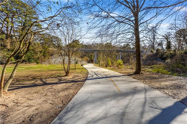 216 Semel NW Circle 355, Atlanta, GA 30309