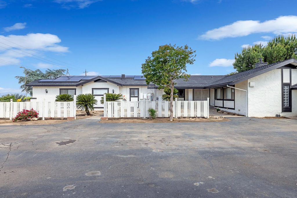 Image 1 of property listing at 11171 Highway 145, Madera, CA 93637