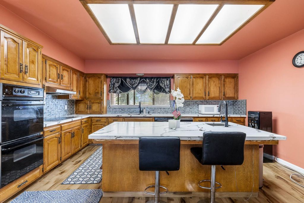 Image 25 of property listing at 11171 Highway 145, Madera, CA 93637