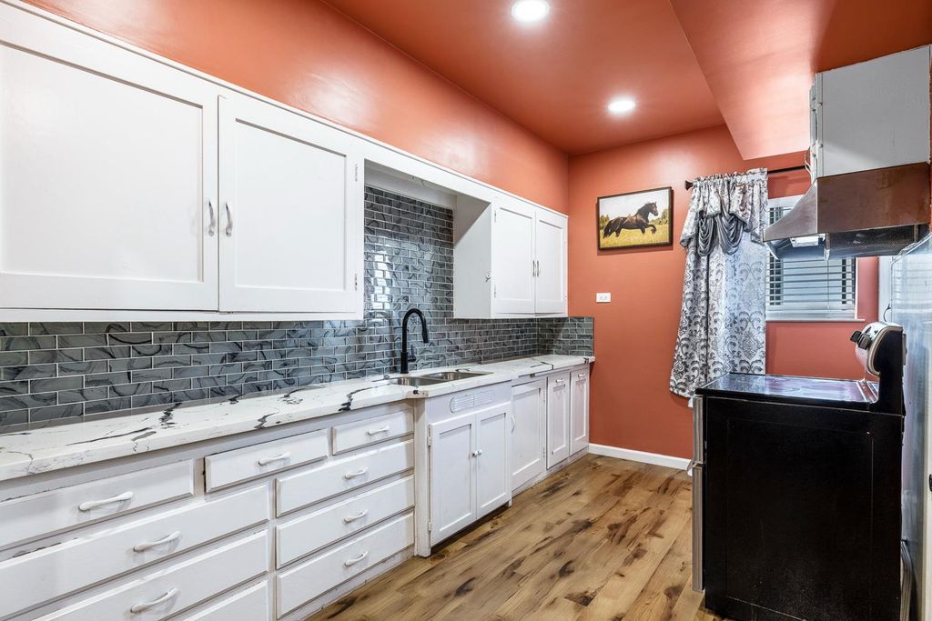 Image 31 of property listing at 11171 Highway 145, Madera, CA 93637