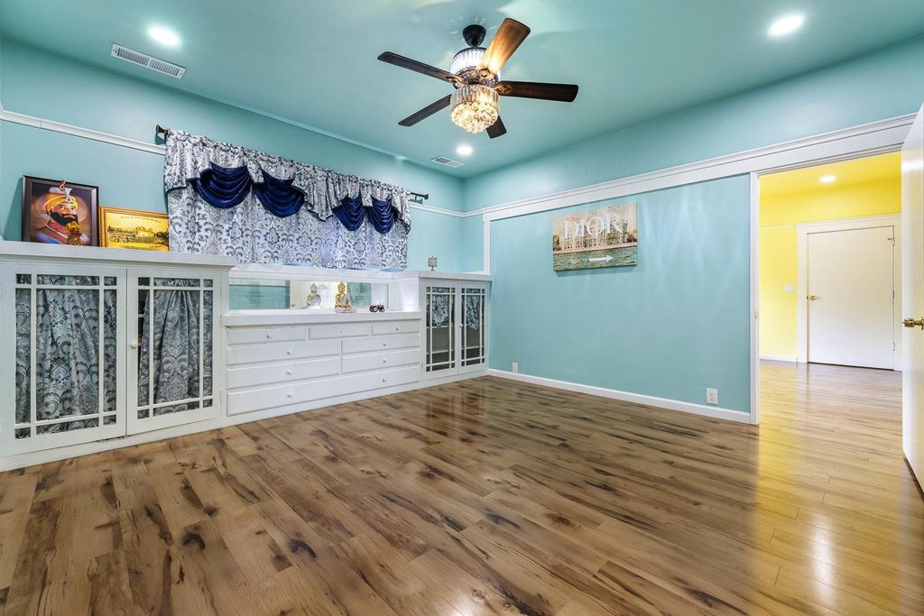 Image 35 of property listing at 11171 Highway 145, Madera, CA 93637