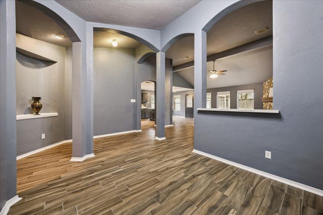 1323 W Welsford Drive, Spring, TX 77386