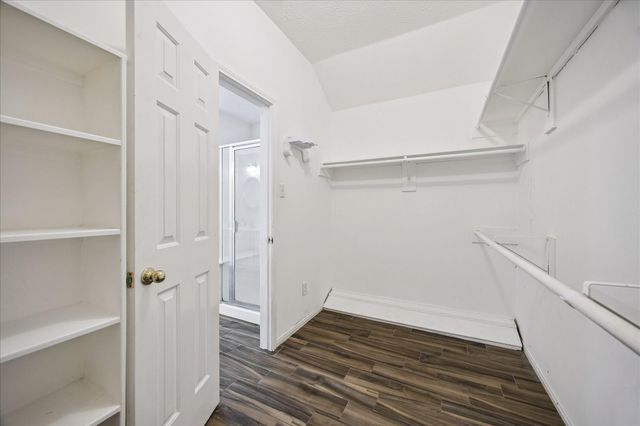 1323 W Welsford Drive, Spring, TX 77386