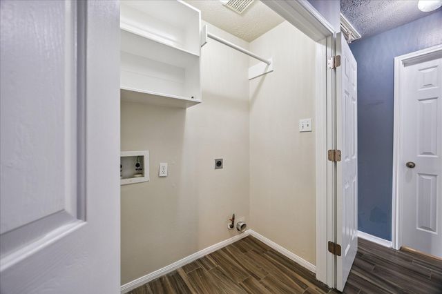 1323 W Welsford Drive, Spring, TX 77386