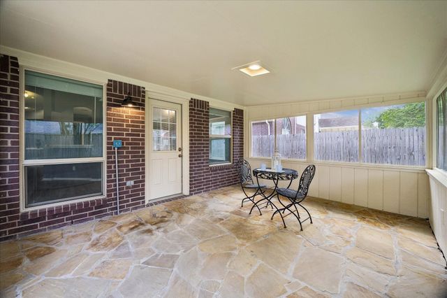 1323 W Welsford Drive, Spring, TX 77386