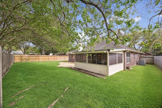 1323 W Welsford Drive, Spring, TX 77386