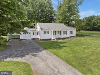 1454 GRANITE STATION RD, Gettysburg, PA 17325