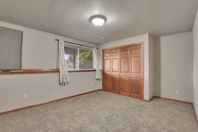 20306 E Happy Trails Ln, Otis Orchards, WA 99027