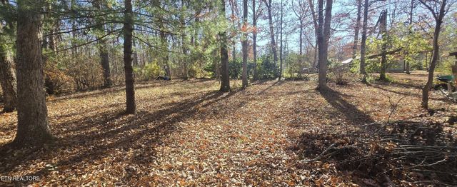 23 Crooked Way, Crossville, TN 38572