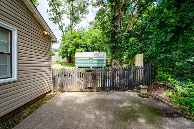 2415 Blackwood Road, Little Rock, AR 72207