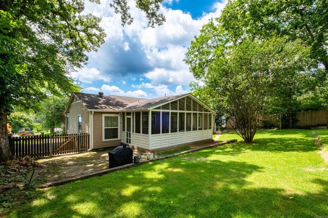 2415 Blackwood Road, Little Rock, AR 72207