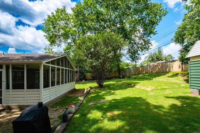 2415 Blackwood Road, Little Rock, AR 72207