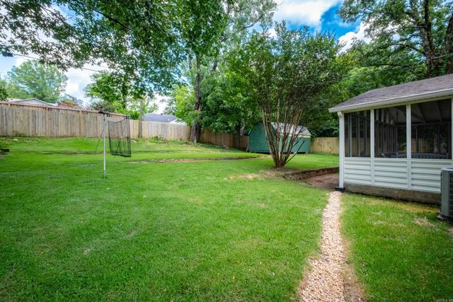 2415 Blackwood Road, Little Rock, AR 72207
