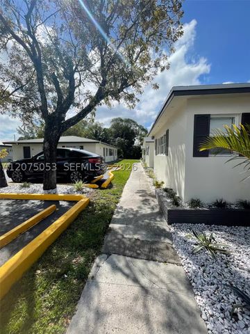 2216 Fillmore St 4, Hollywood, FL 33020