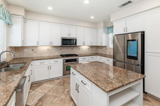 6158 Paseo Jaquita, Carlsbad, CA 92009