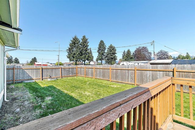 43622 228th Avenue SE, Enumclaw, WA 98022